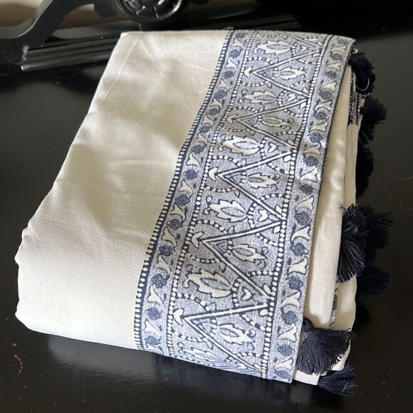 Pottery Barn Teen Anjolie Tassel Blackout Drape - Picture 2 of 8